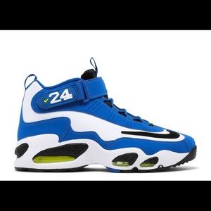 AIR GRIFFEY MAX 1 'VARSITY ROYAL' 2021